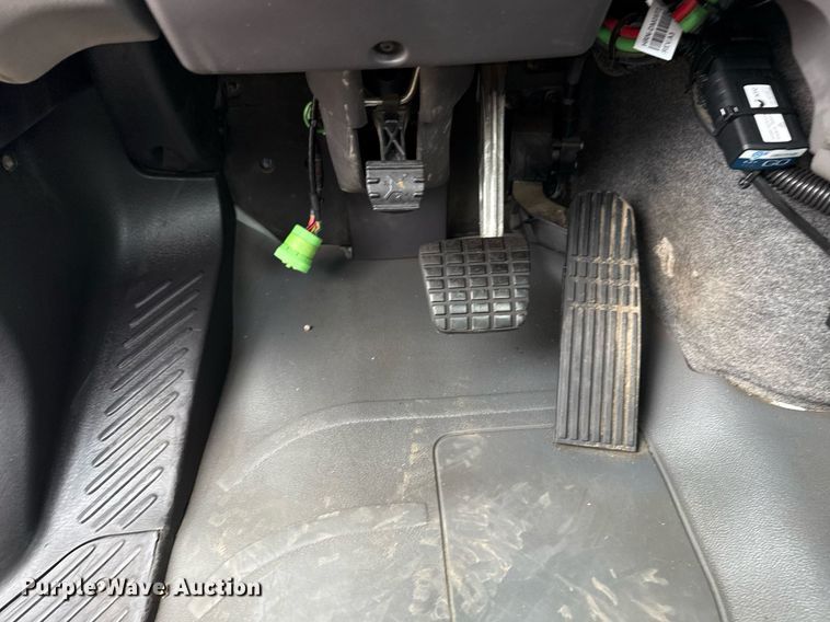 image for item EG5781 2010 Freightliner Business Class M2 crane truck