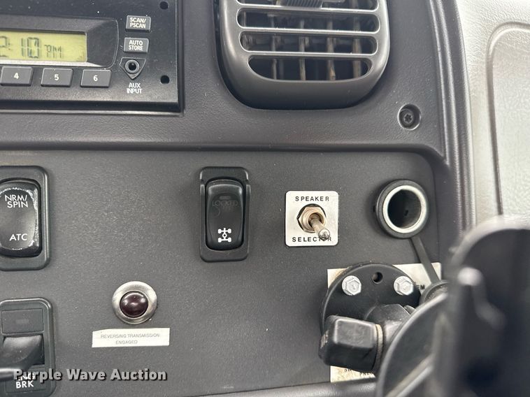 image for item EG5781 2010 Freightliner Business Class M2 crane truck