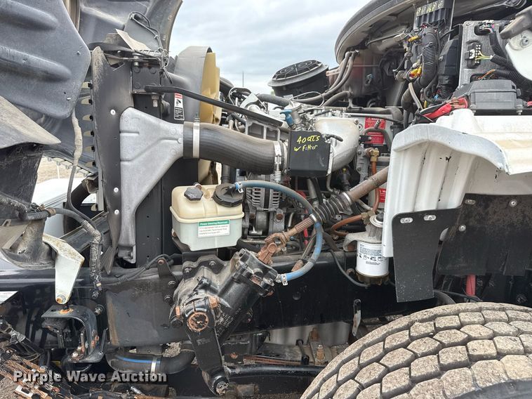 image for item EG5781 2010 Freightliner Business Class M2 crane truck