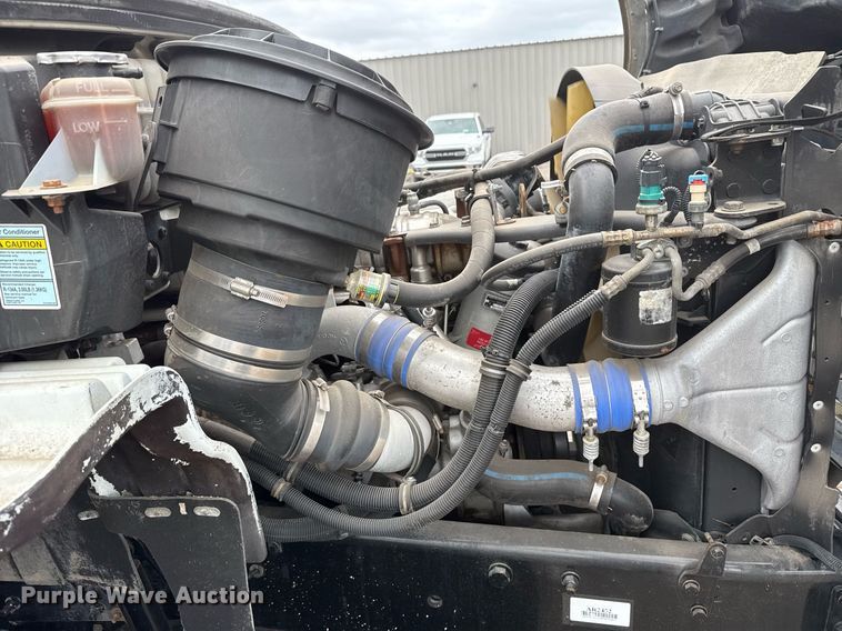 image for item EG5781 2010 Freightliner Business Class M2 crane truck