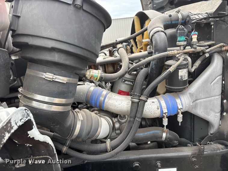 image for item EG5781 2010 Freightliner Business Class M2 crane truck