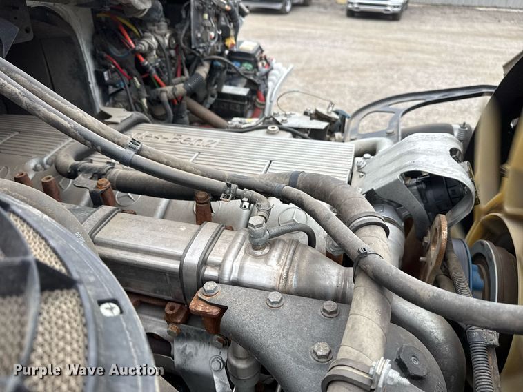 image for item EG5781 2010 Freightliner Business Class M2 crane truck