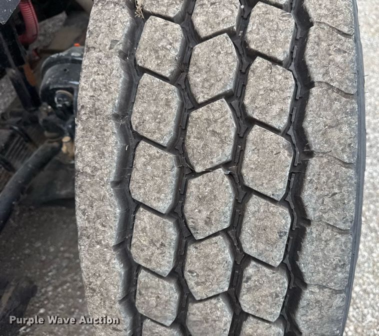 image for item EG5781 2010 Freightliner Business Class M2 crane truck