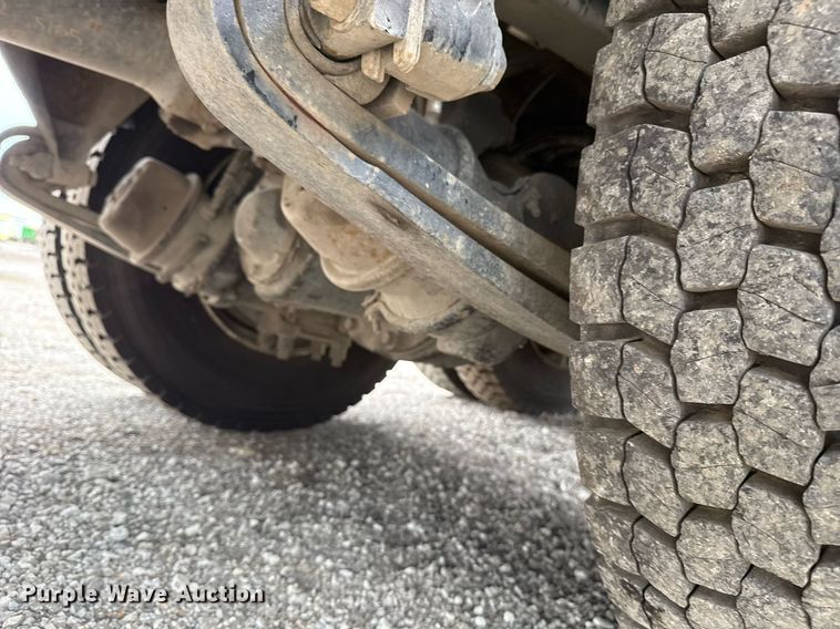 image for item EG5781 2010 Freightliner Business Class M2 crane truck