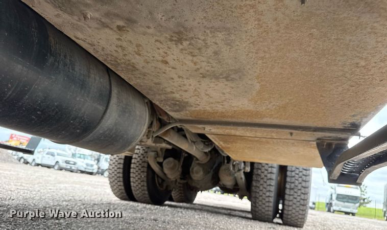 image for item EG5781 2010 Freightliner Business Class M2 crane truck