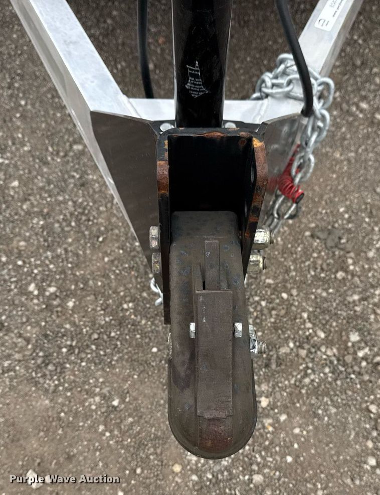 image for item EG5789 2022 InTech Trailers fiber optic splicing trailer