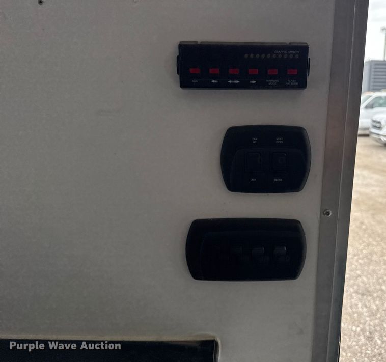 image for item EG5789 2022 InTech Trailers fiber optic splicing trailer