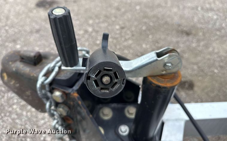 image for item EG5791 2022 InTech Trailers fiber optic splicing trailer