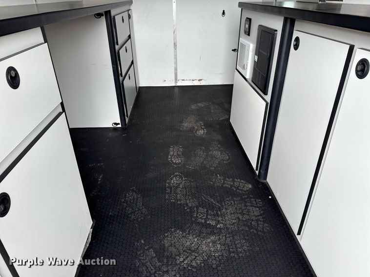 image for item EG5791 2022 InTech Trailers fiber optic splicing trailer