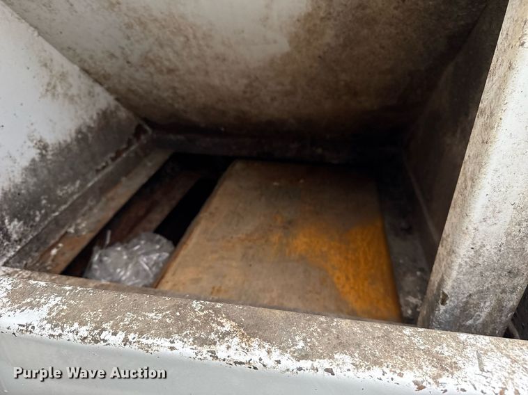 image for item EG5792 2014 Freightliner M2 refuse truck