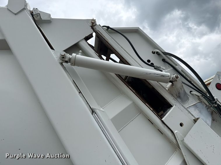 image for item EG5792 2014 Freightliner M2 refuse truck