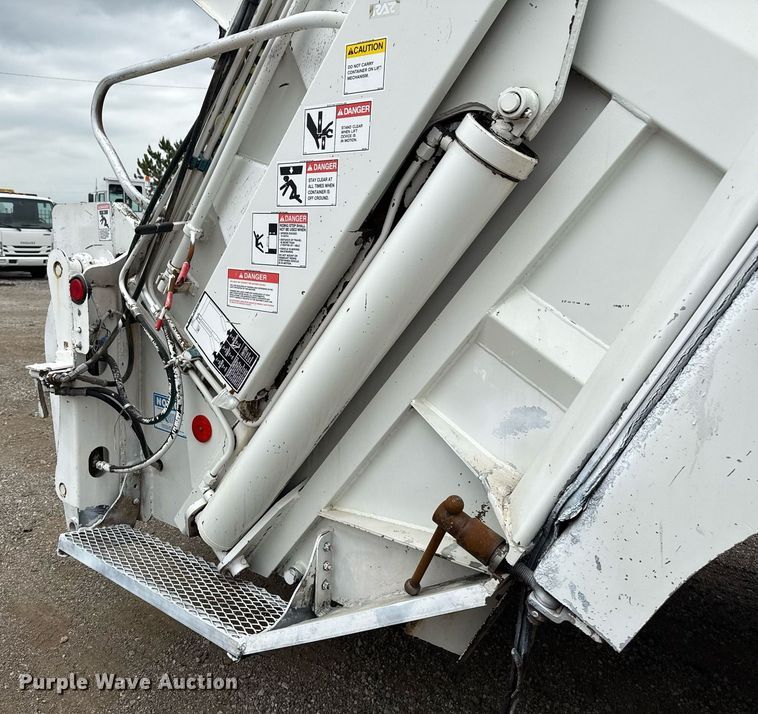 image for item EG5792 2014 Freightliner M2 refuse truck