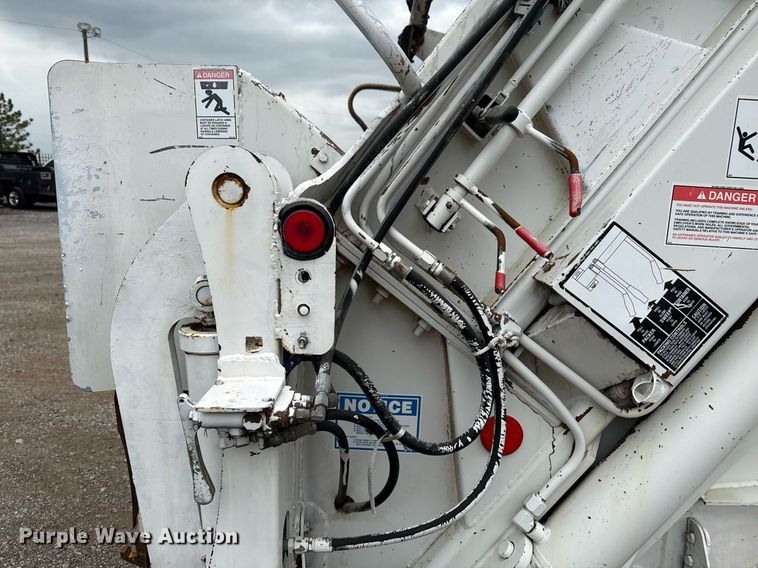 image for item EG5792 2014 Freightliner M2 refuse truck