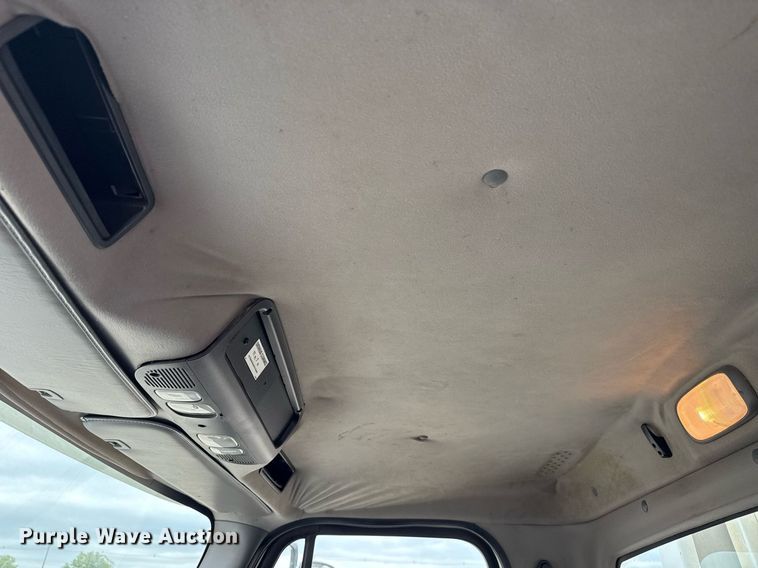 image for item EG5792 2014 Freightliner M2 refuse truck