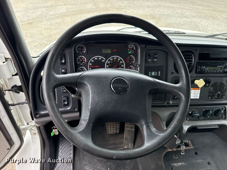 image for item EG5792 2014 Freightliner M2 refuse truck