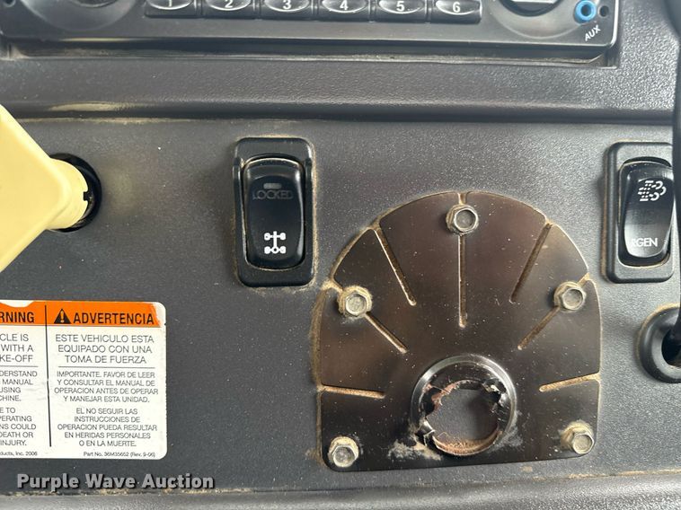 image for item EG5792 2014 Freightliner M2 refuse truck