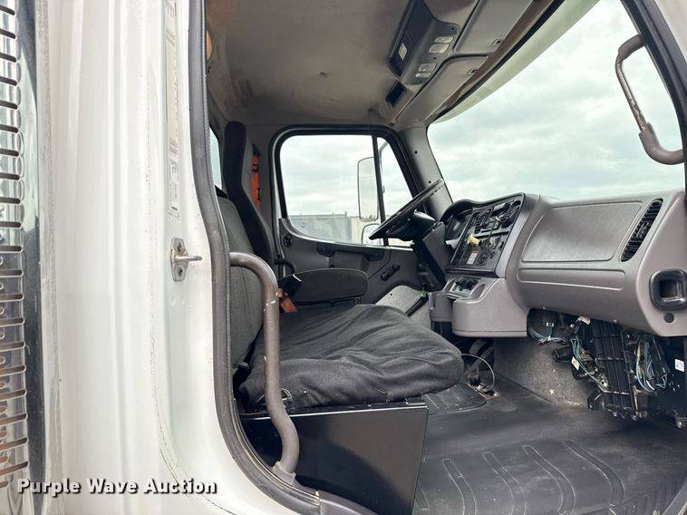 image for item EG5792 2014 Freightliner M2 refuse truck