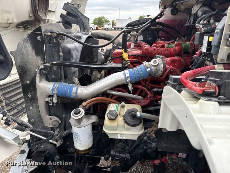 image for item EG5792 2014 Freightliner M2 refuse truck