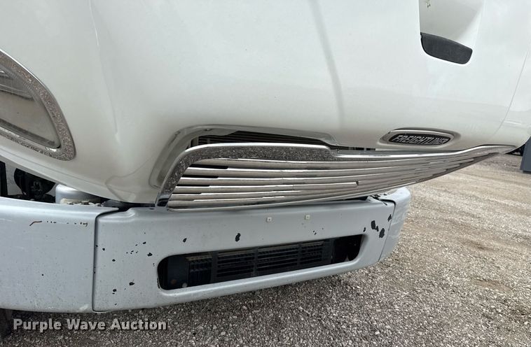 image for item EG5792 2014 Freightliner M2 refuse truck