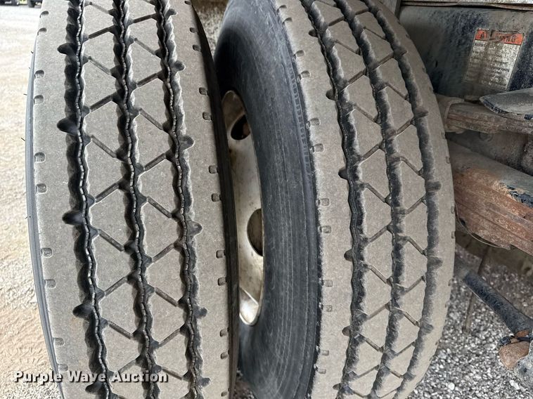 image for item EG5792 2014 Freightliner M2 refuse truck