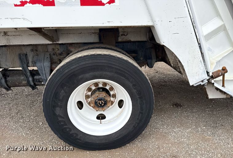 image for item EG5792 2014 Freightliner M2 refuse truck