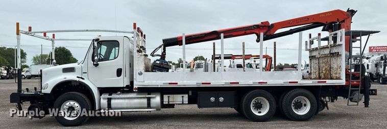 image for item EG5795 2010 Freightliner Business Class M2 crane truck