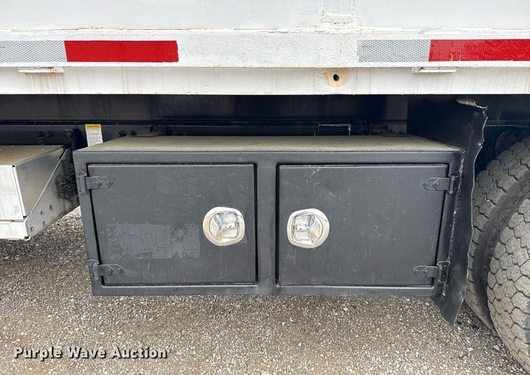 image for item EG5795 2010 Freightliner Business Class M2 crane truck