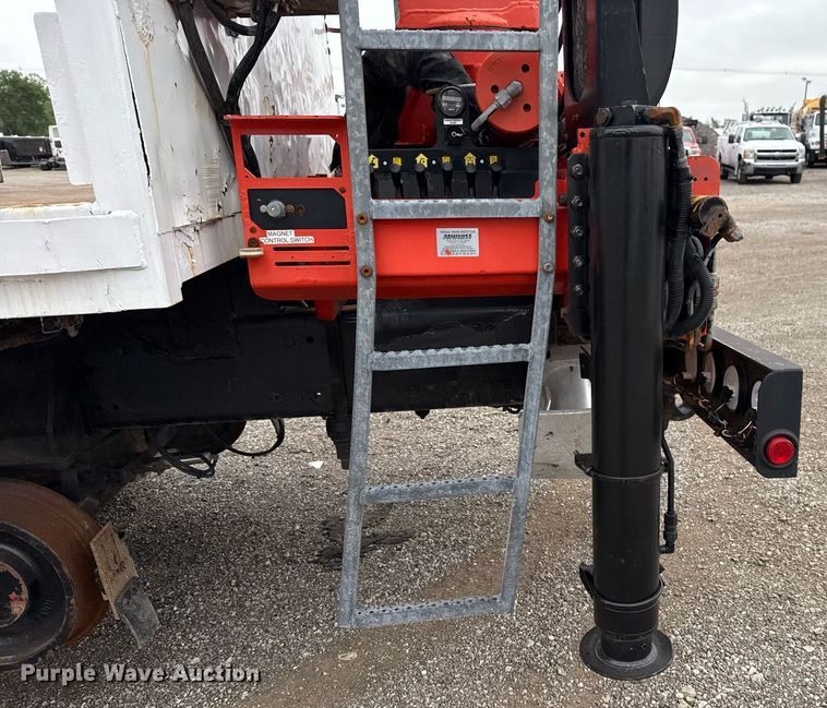 image for item EG5795 2010 Freightliner Business Class M2 crane truck