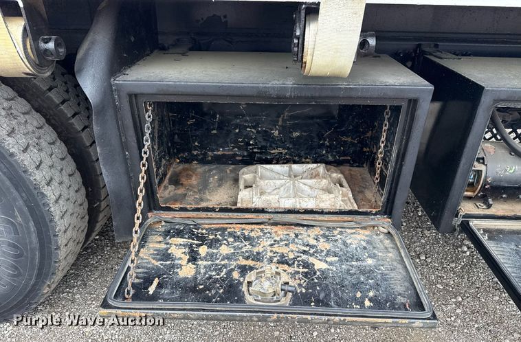 image for item EG5795 2010 Freightliner Business Class M2 crane truck