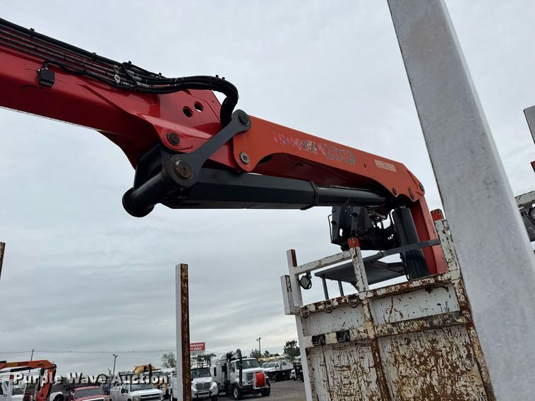 image for item EG5795 2010 Freightliner Business Class M2 crane truck