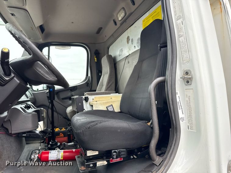 image for item EG5795 2010 Freightliner Business Class M2 crane truck