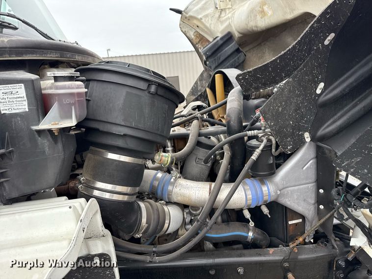 image for item EG5795 2010 Freightliner Business Class M2 crane truck