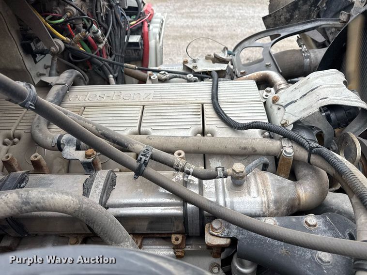 image for item EG5795 2010 Freightliner Business Class M2 crane truck