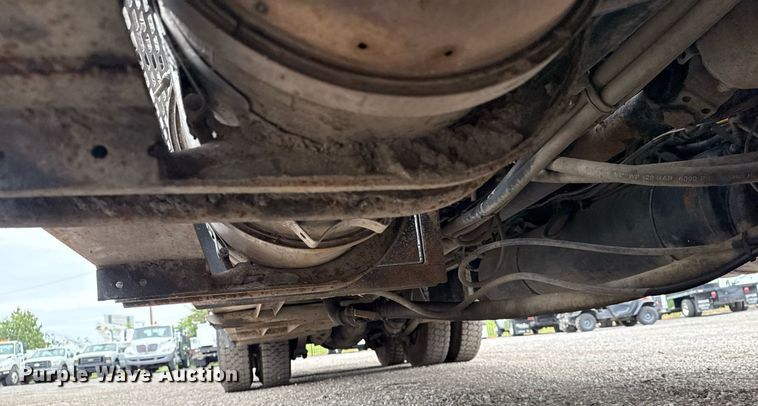 image for item EG5795 2010 Freightliner Business Class M2 crane truck