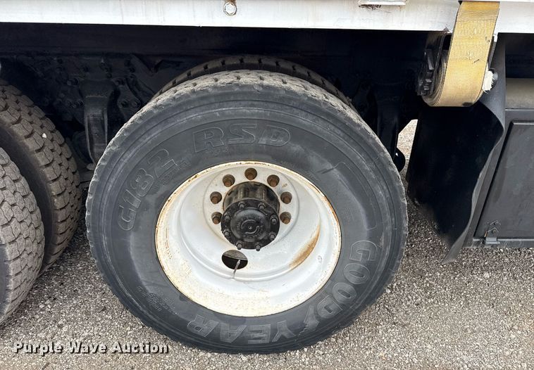 image for item EG5795 2010 Freightliner Business Class M2 crane truck