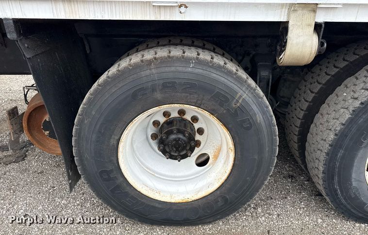 image for item EG5795 2010 Freightliner Business Class M2 crane truck