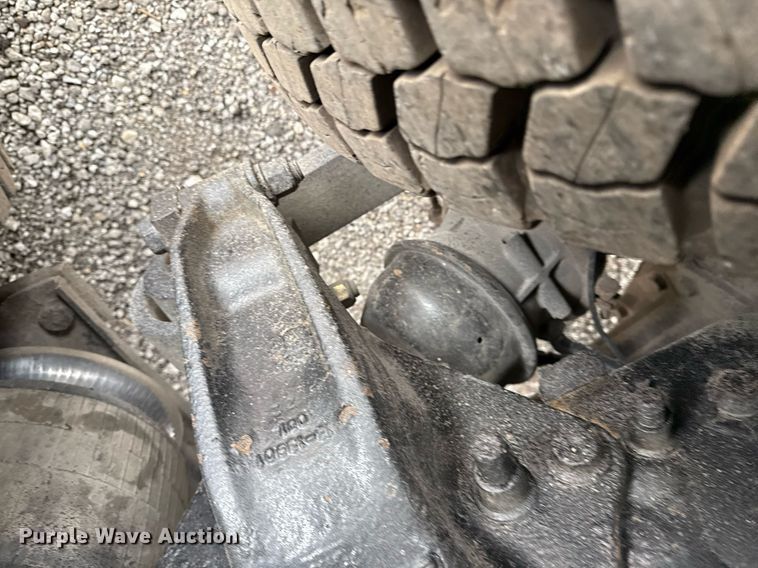 image for item EG5795 2010 Freightliner Business Class M2 crane truck