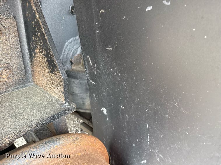 image for item EG5795 2010 Freightliner Business Class M2 crane truck