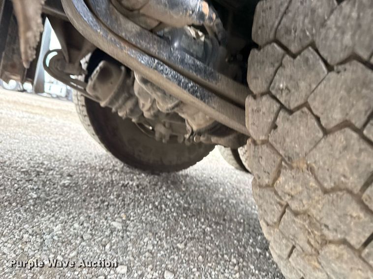 image for item EG5795 2010 Freightliner Business Class M2 crane truck