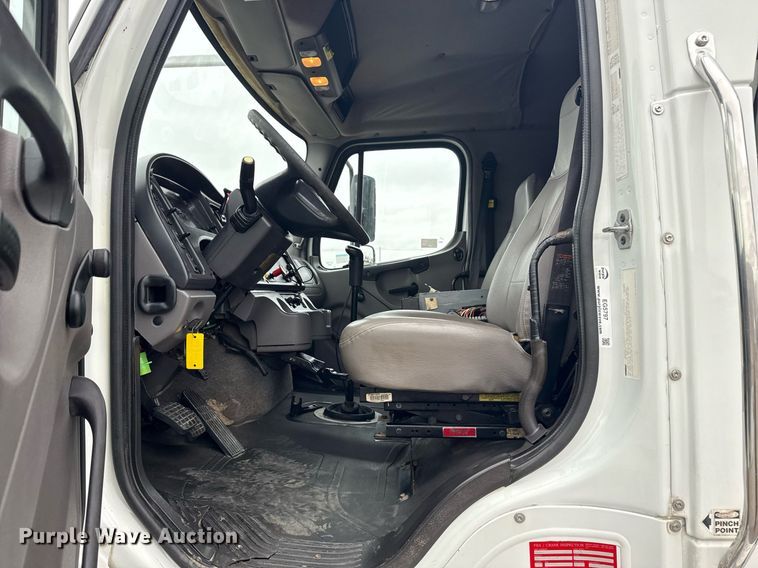 image for item EG5797 2013 Freightliner 114SD Crew Cab crane truck