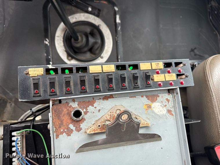 image for item EG5797 2013 Freightliner 114SD Crew Cab crane truck