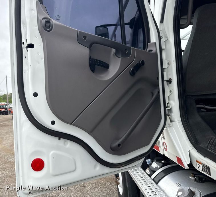 image for item EG5797 2013 Freightliner 114SD Crew Cab crane truck