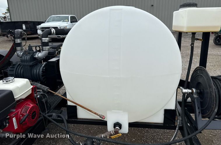 image for item EG5802 2016 Economy Drilling Solutions  vacuum excavator