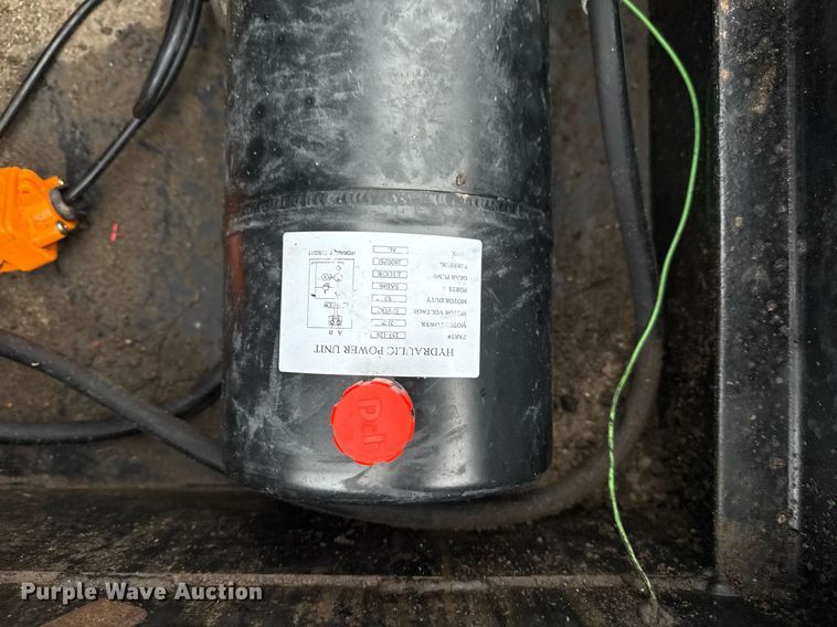 image for item EG5802 2016 Economy Drilling Solutions  vacuum excavator