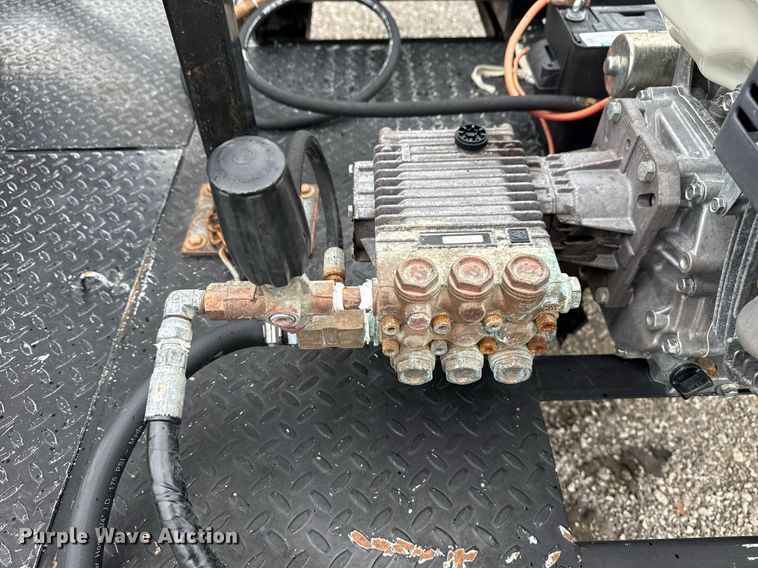 image for item EG5802 2016 Economy Drilling Solutions  vacuum excavator