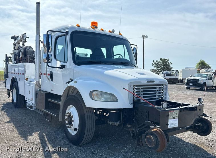 image for item EG5812 2007 Freightliner Business Class M2 Ext. Cab utility / service truck