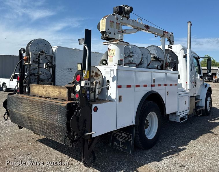 image for item EG5812 2007 Freightliner Business Class M2 Ext. Cab utility / service truck