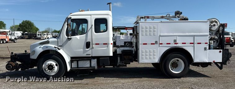 image for item EG5812 2007 Freightliner Business Class M2 Ext. Cab utility / service truck