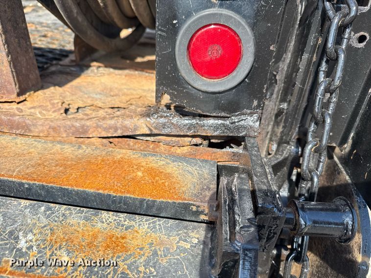 image for item EG5812 2007 Freightliner Business Class M2 Ext. Cab utility / service truck