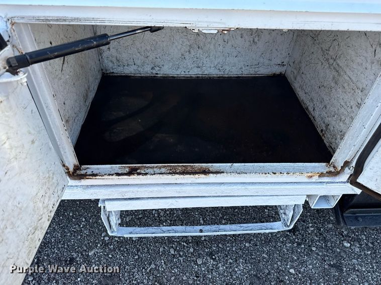 image for item EG5812 2007 Freightliner Business Class M2 Ext. Cab utility / service truck